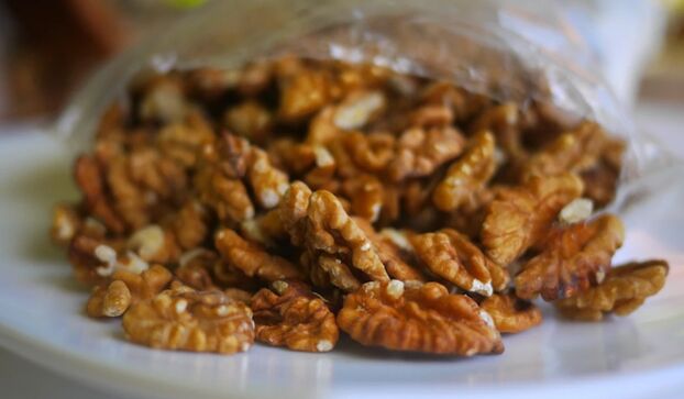 Erkaklarning ratsionidagi pecans qon aylanishini yaxshilaydi va quvvatni oshiradi